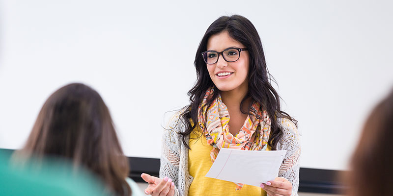 inlingua trainer teaching in the inlingua method.