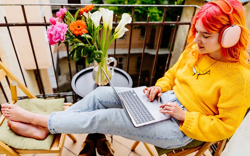 Learner studying independently on a laptop, illustrating how blended learning combines structured instruction with self-paced practice