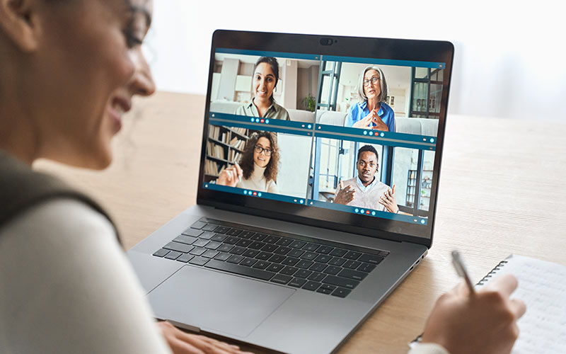 Learner building fluency through interactive language learning in a live online group session